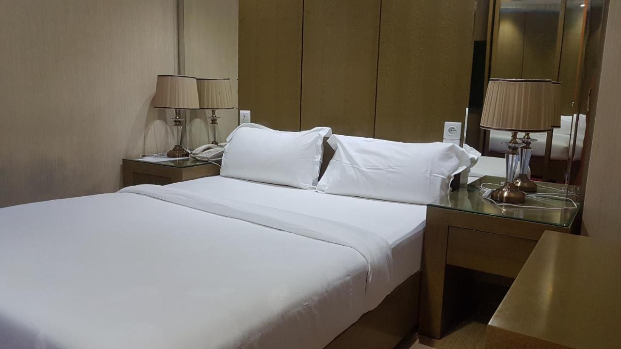 Edmond Hotel Brazzaville Eksteriør bilde