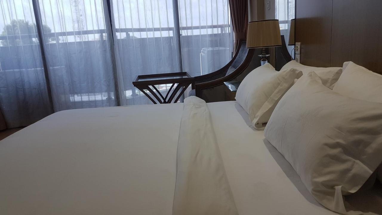 Edmond Hotel Brazzaville Eksteriør bilde