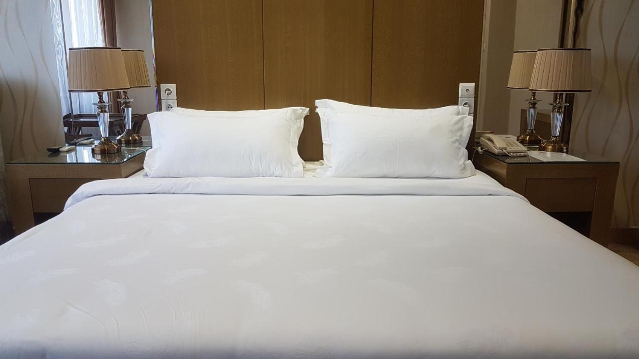 Edmond Hotel Brazzaville Eksteriør bilde