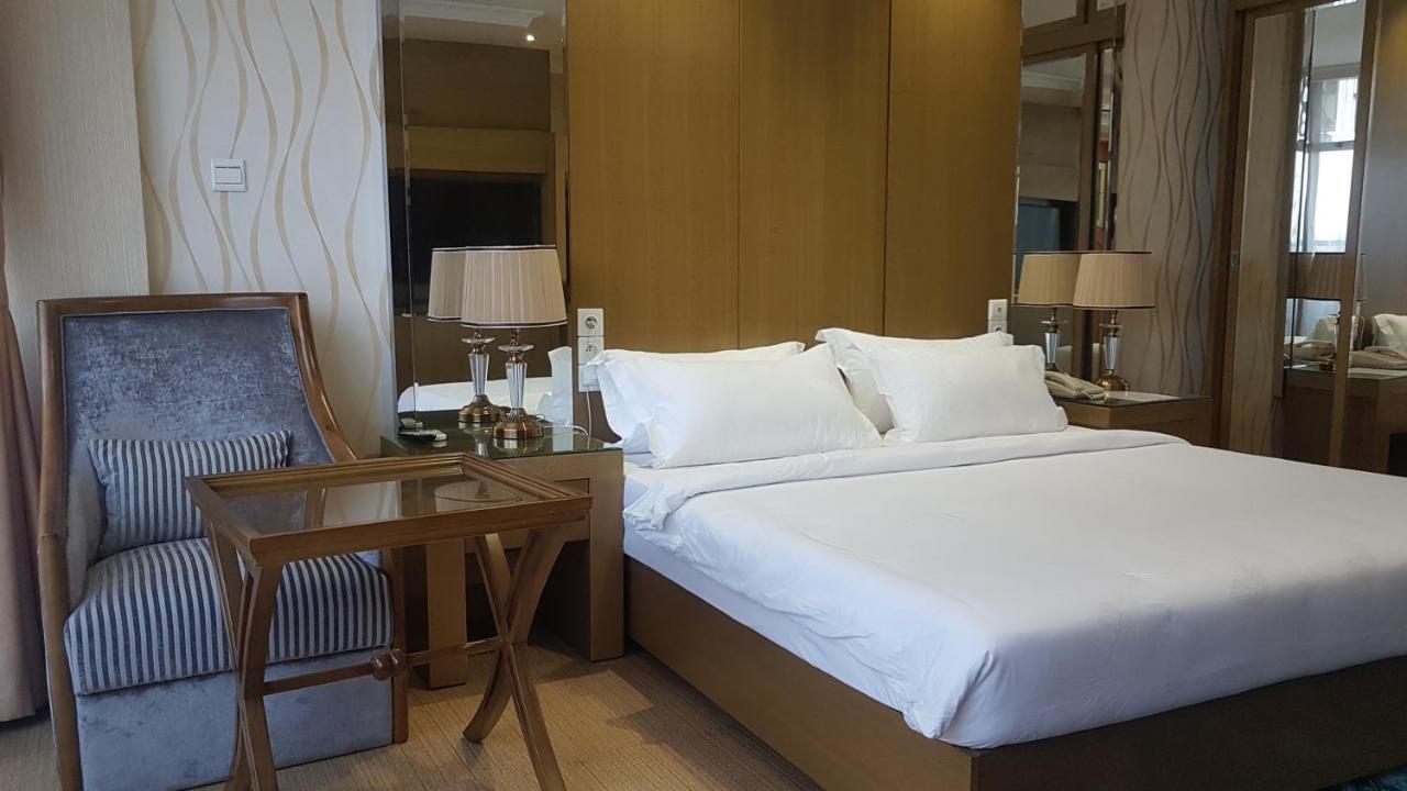 Edmond Hotel Brazzaville Eksteriør bilde