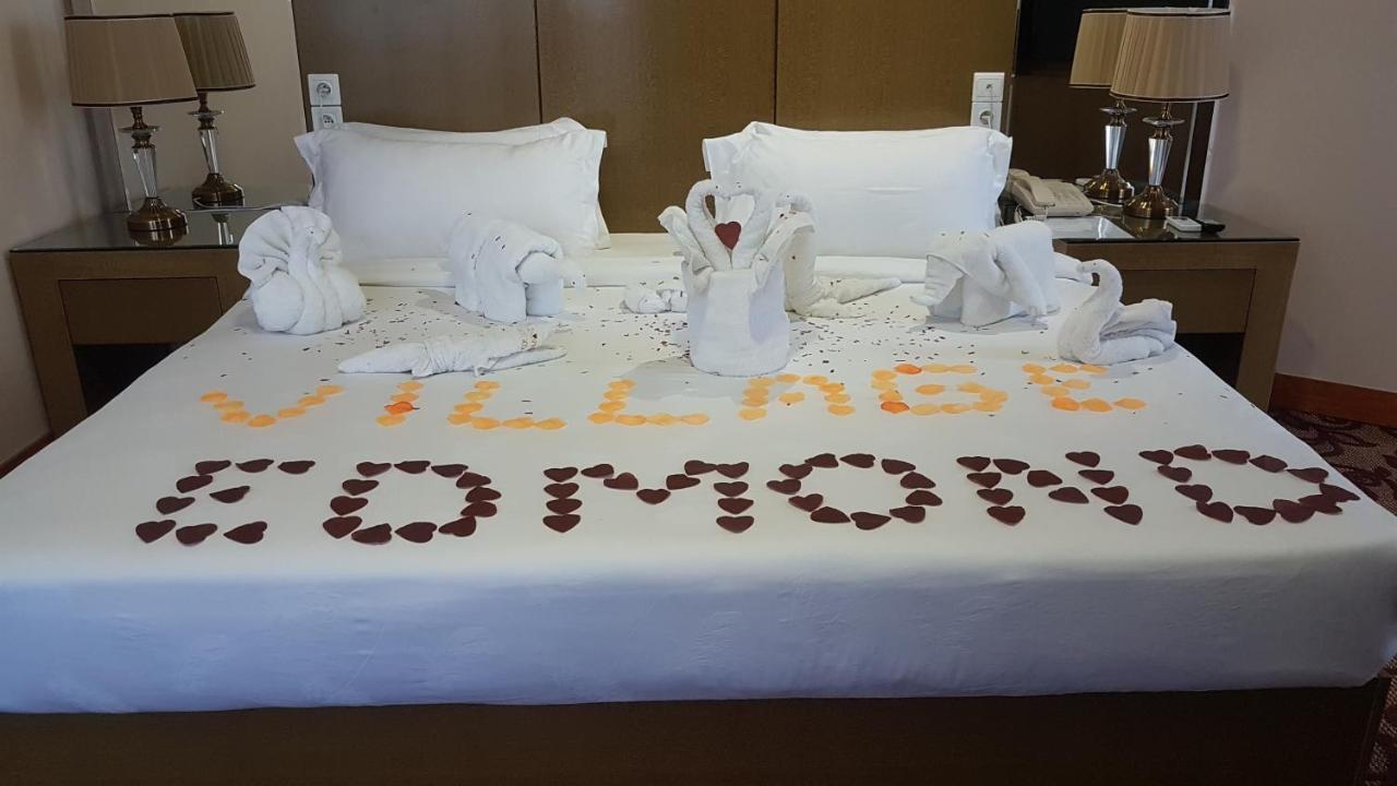 Edmond Hotel Brazzaville Eksteriør bilde