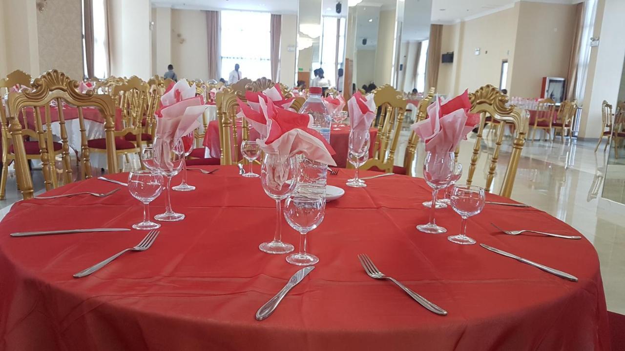 Edmond Hotel Brazzaville Eksteriør bilde